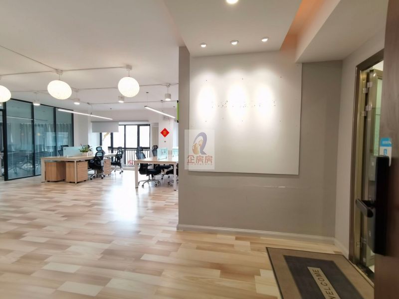 凯旋中心（凯旋城）