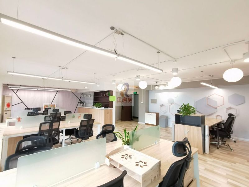 凯旋中心（凯旋城）