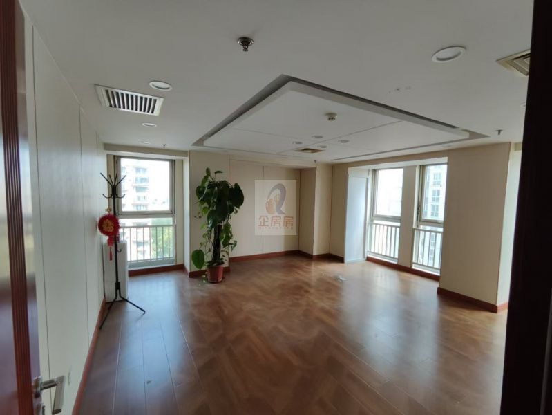 凯旋中心（凯旋城）