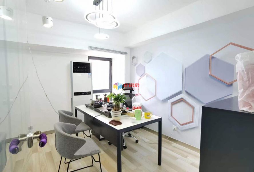 凯旋中心（凯旋城）