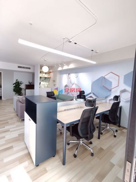 凯旋中心（凯旋城）