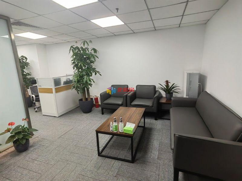 万通金融中心（原万通新世界中心）