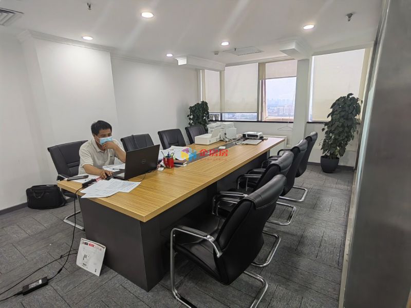 万通金融中心（原万通新世界中心）