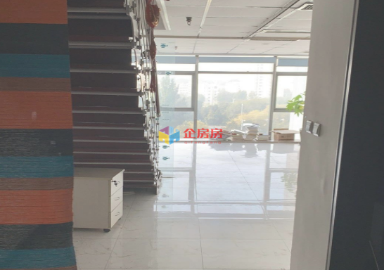 新龙大厦 