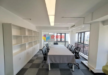 凯旋中心（凯旋城）