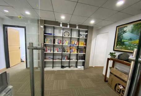 华腾北搪商务大厦 