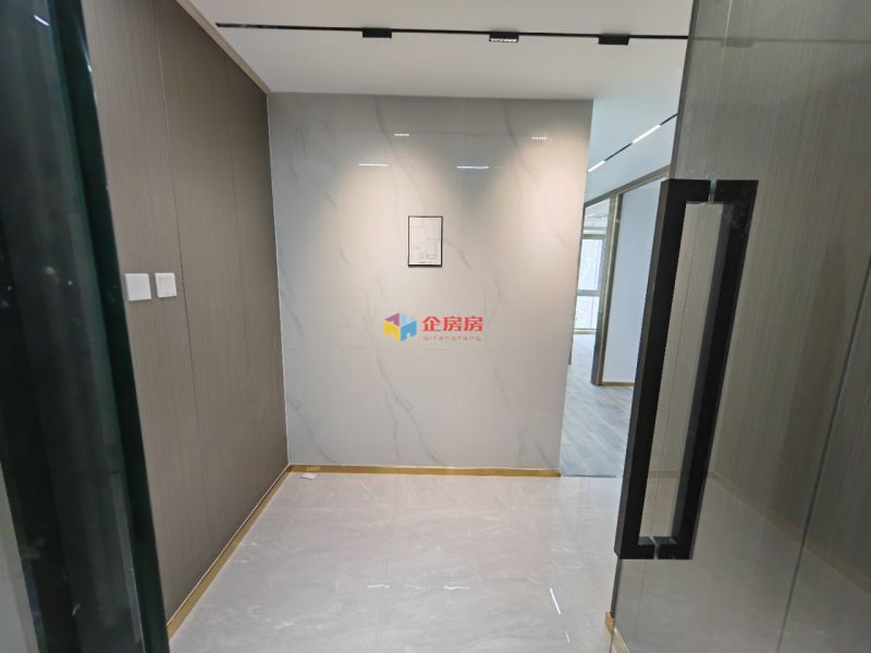 远洋国际中心CD座