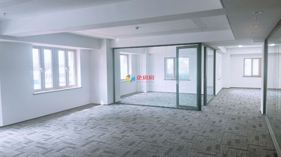 荷华国际大厦（万豪国际酒店）