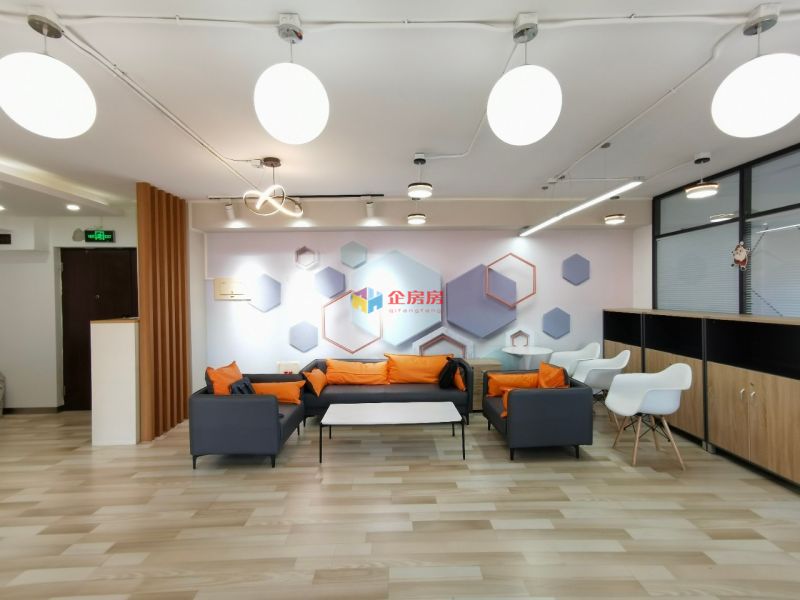 凯旋中心（凯旋城）