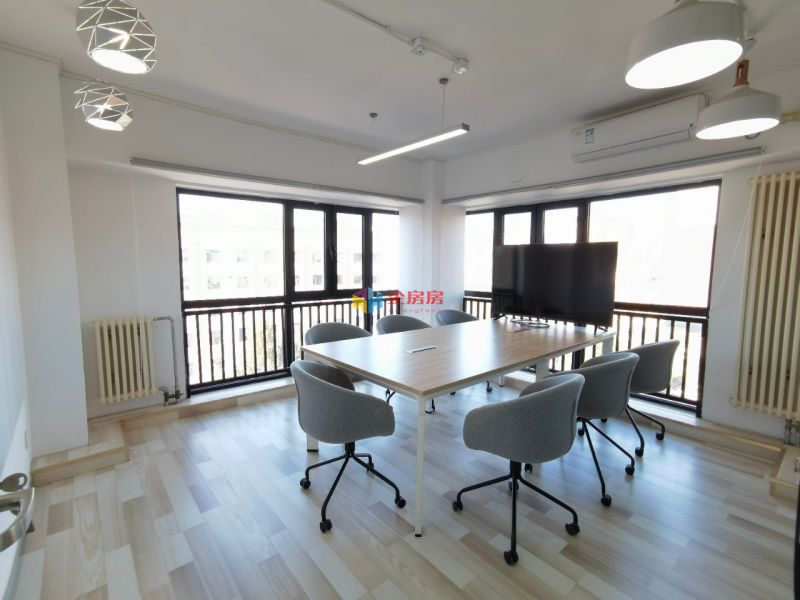 凯旋中心（凯旋城）