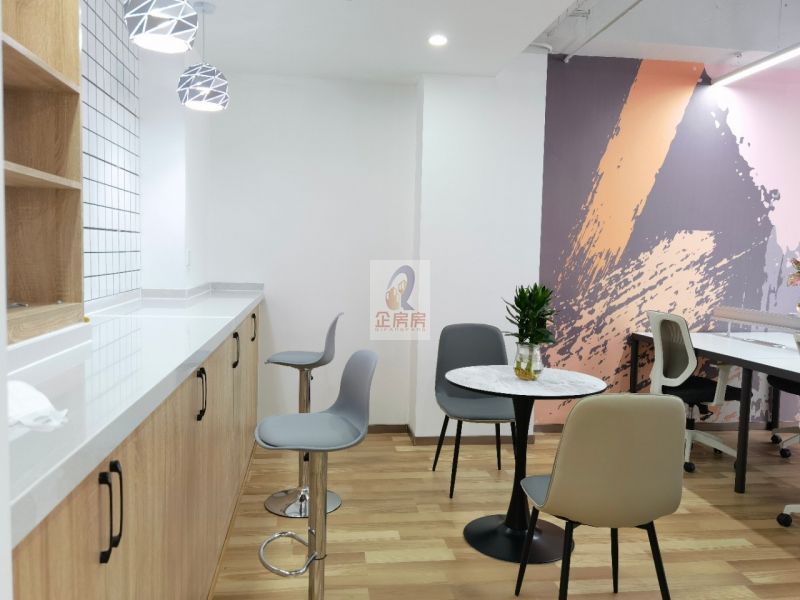 凯旋中心（凯旋城）