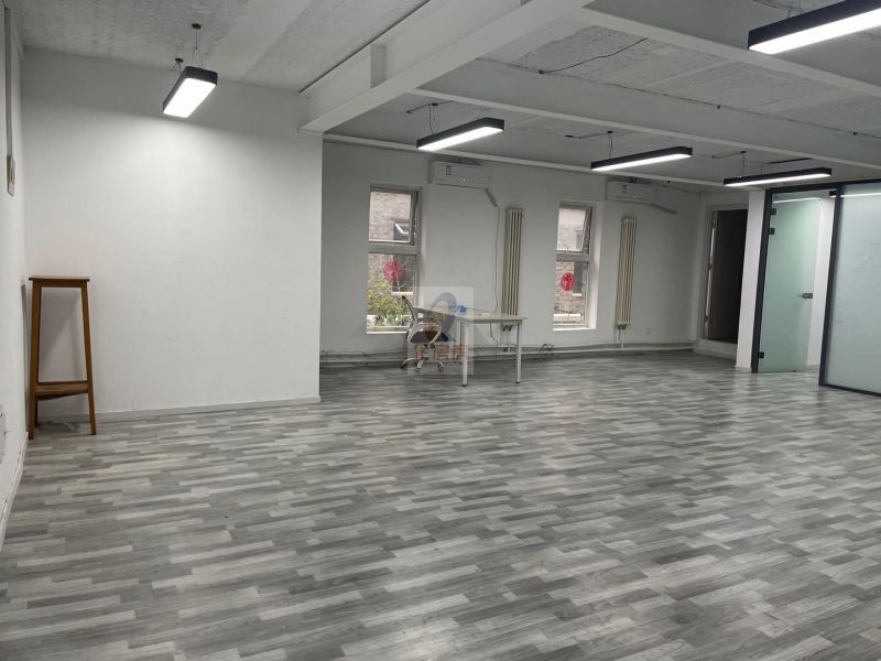 草场地国际艺术中心 