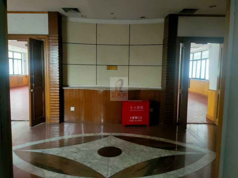 国冠控股大厦（中铁物资大厦）