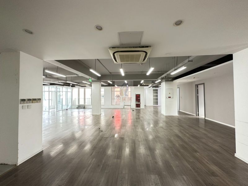 东亿国际传媒产业园