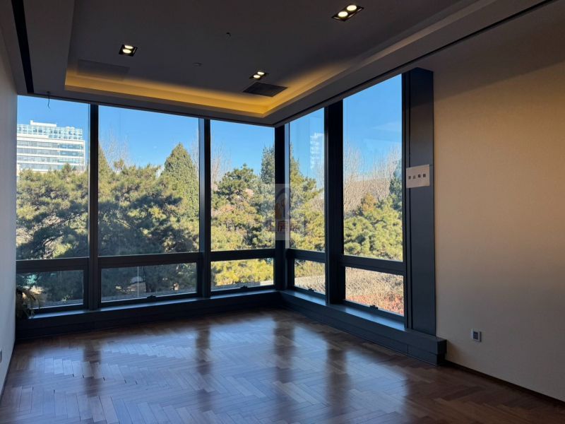 中邮保险玖安广场（原中粮置地广场）