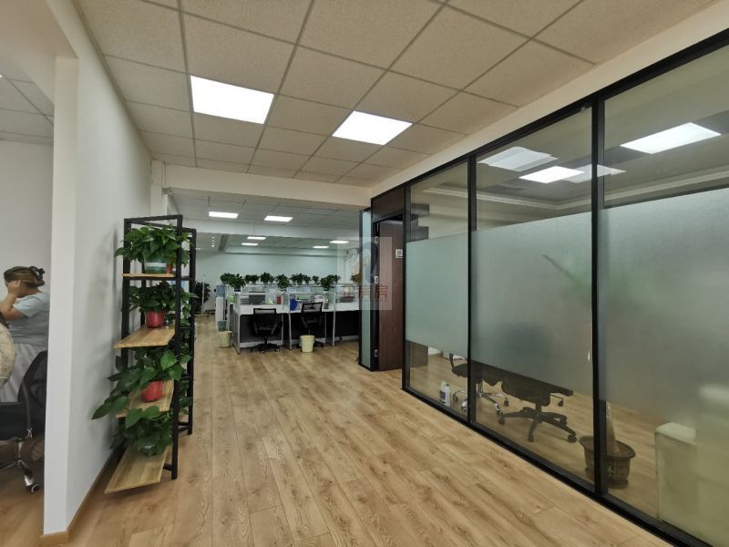 天通伟业写字楼