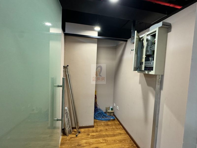 能+中心（金泰国益大厦）