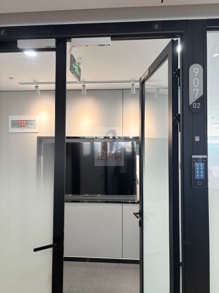 鸿运大厦（新华联丽港1号楼）