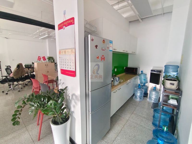 鸿运大厦（新华联丽港1号楼）