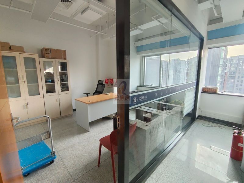 鸿运大厦（新华联丽港1号楼）