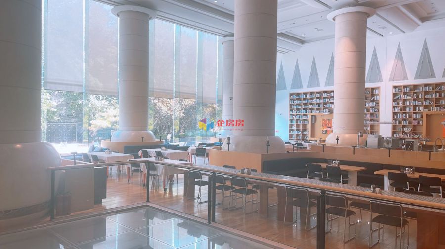 荷华国际大厦（万豪国际酒店）