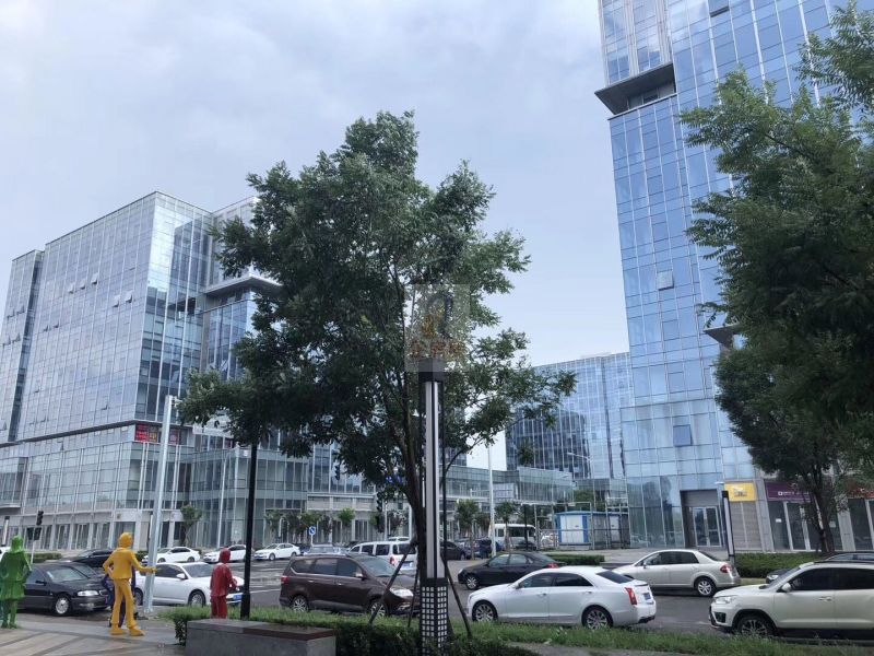 海淀绿地中央广场