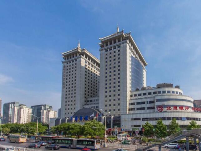 万通金融中心（原万通新世界中心）